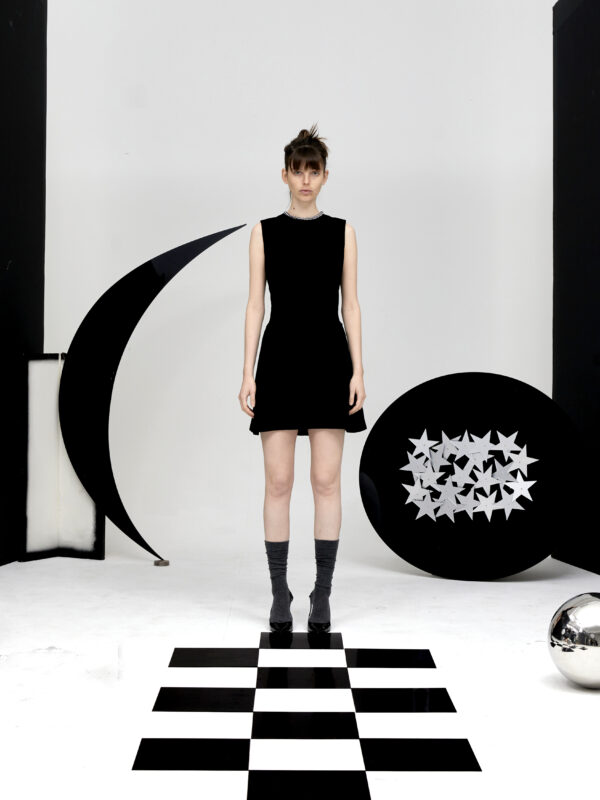 [MLS EXCLUSIVE EVENT]Hand-Embroided velvet dress