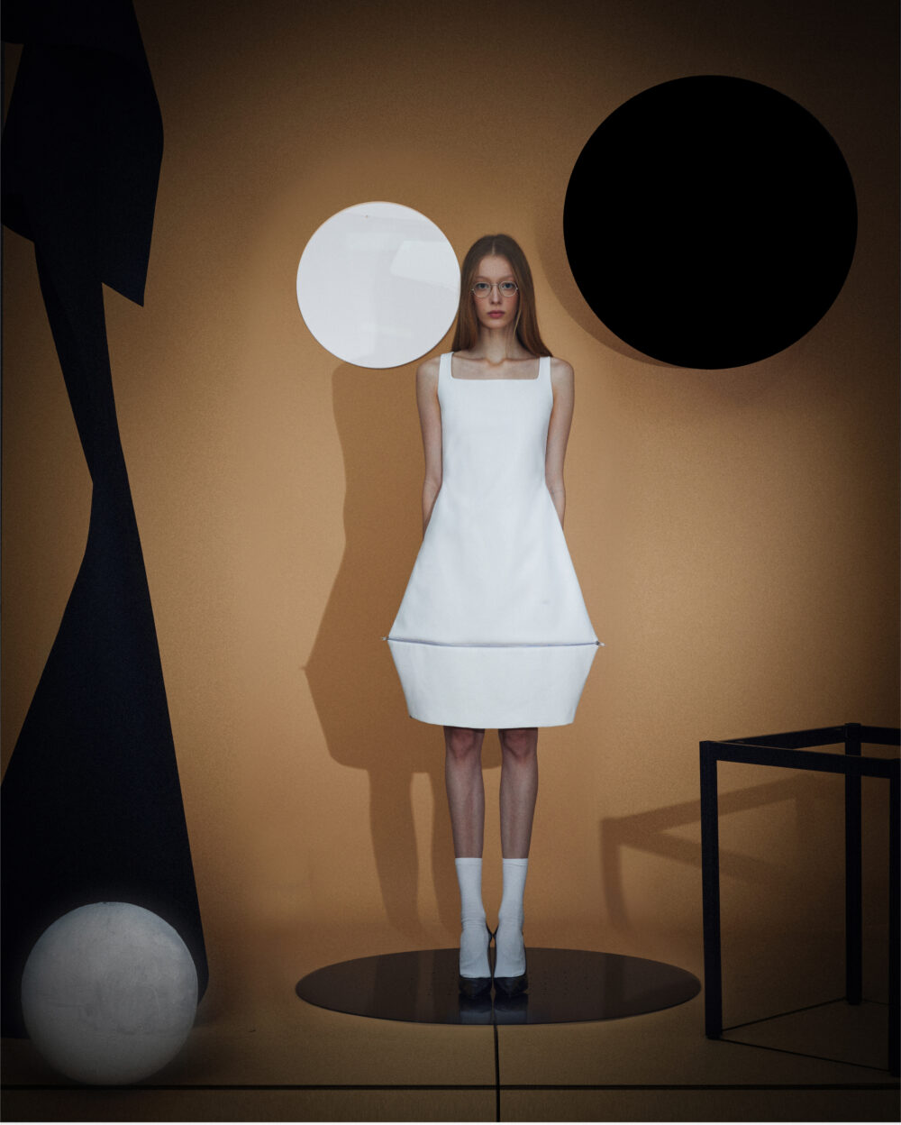 Square Shape Dress with Attachable Bottom Line