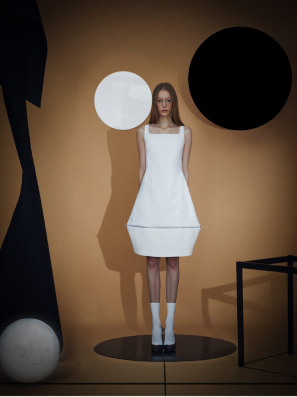Square Shape Dress with Attachable Bottom Line